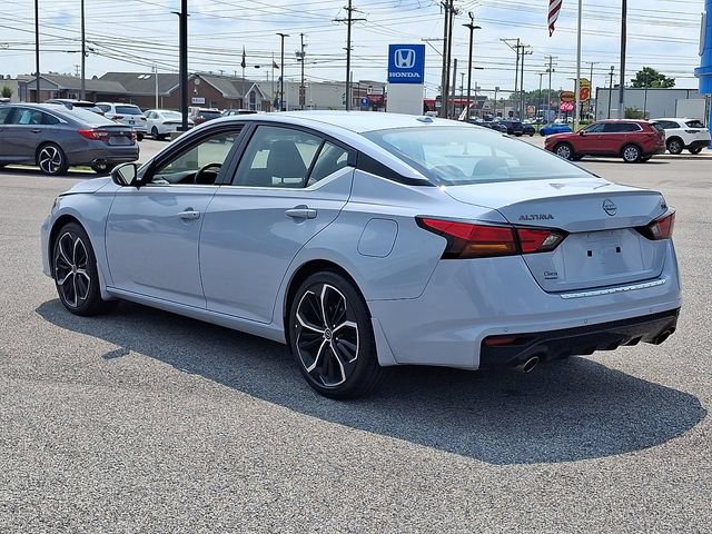 Used 2023 Nissan Altima 2.5 SR w/ SR Premium Package FWD image 7