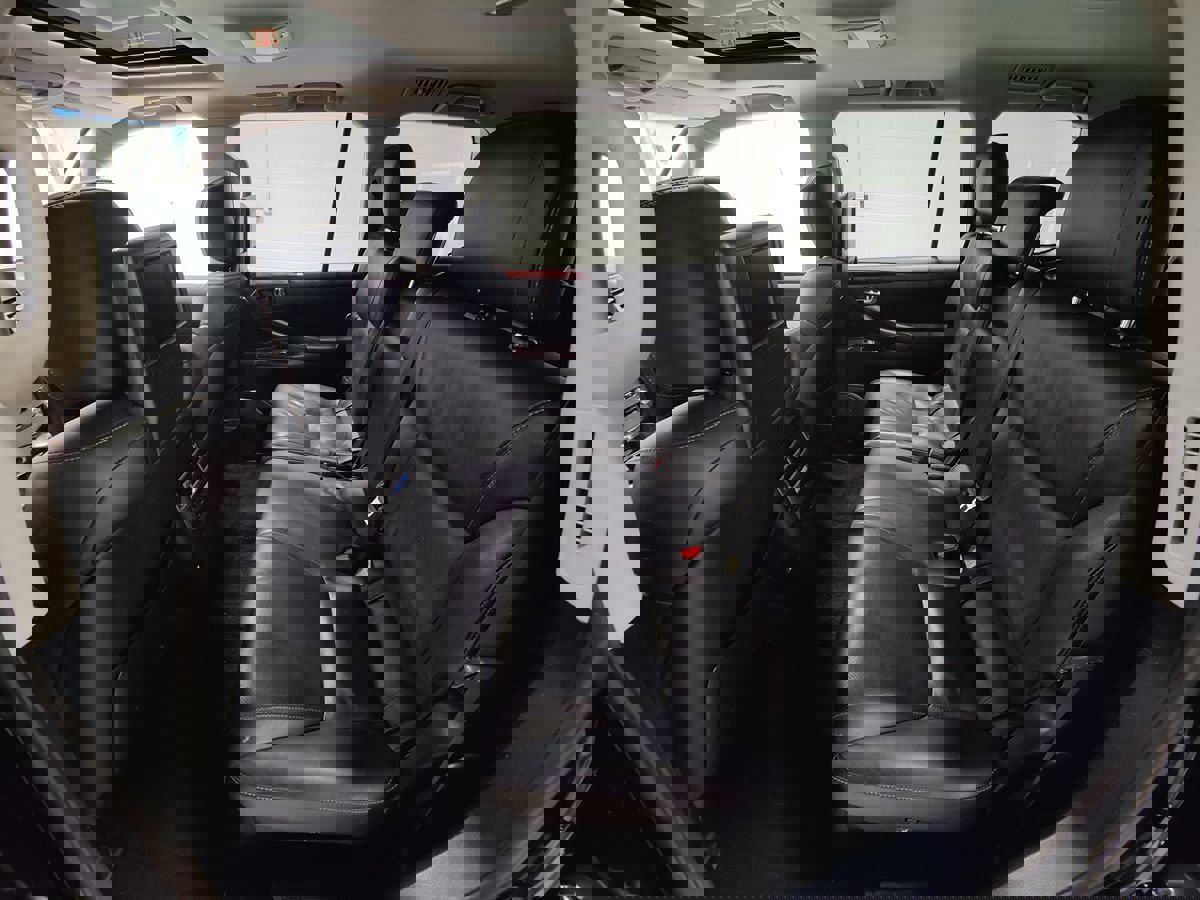 Used 2015 Lexus LX 570 4WD w/ Luxury Package image 51