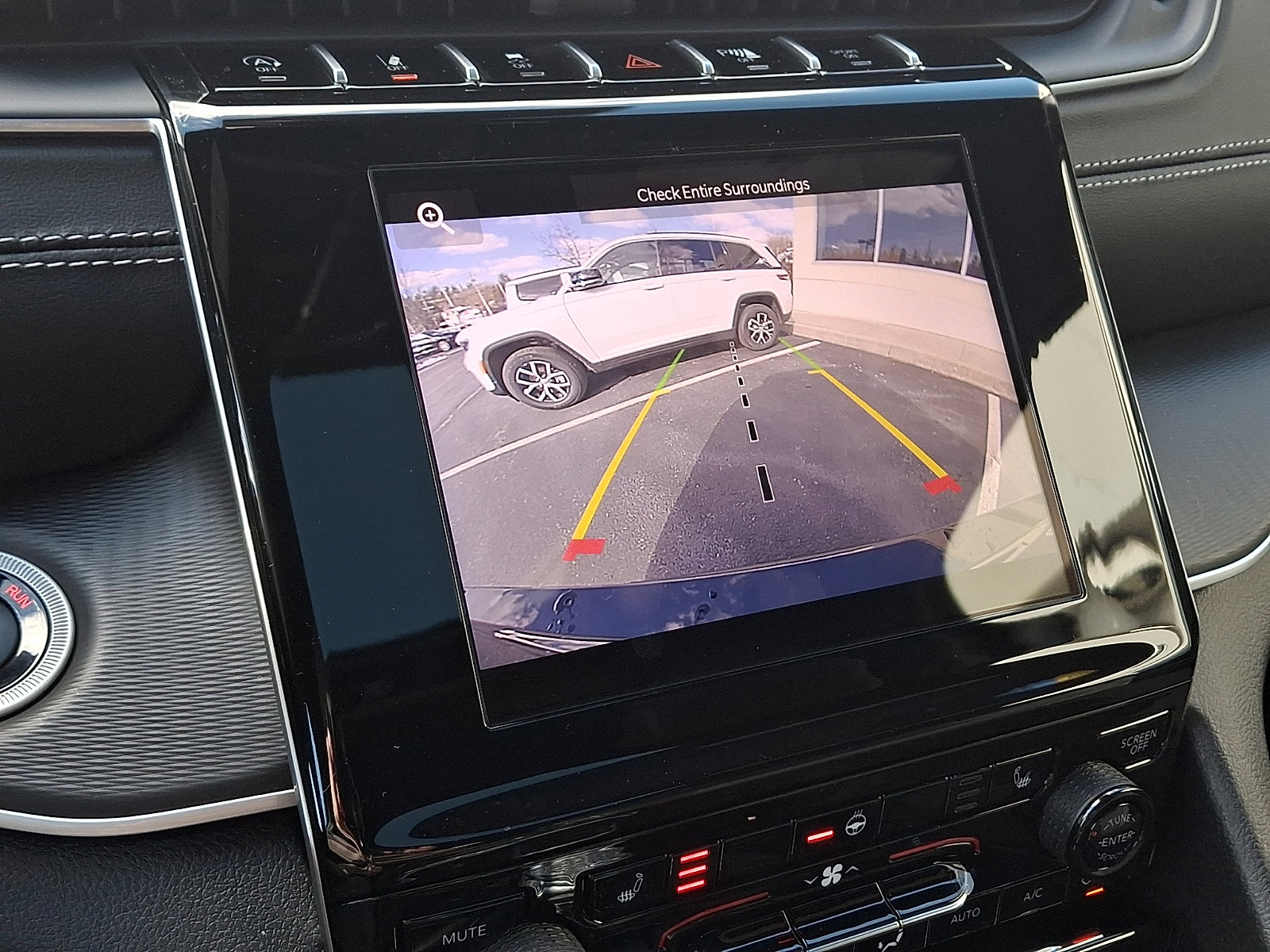 New 2026 Jeep Grand Cherokee L 4WD image 13