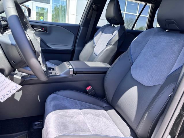Used 2026 Toyota RAV4 XSE AWD/4WD image 20