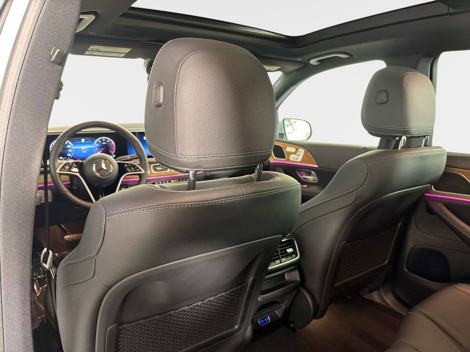 Used 2025 Mercedes-Benz GLE 450 4MATIC w/ Winter Package image 33