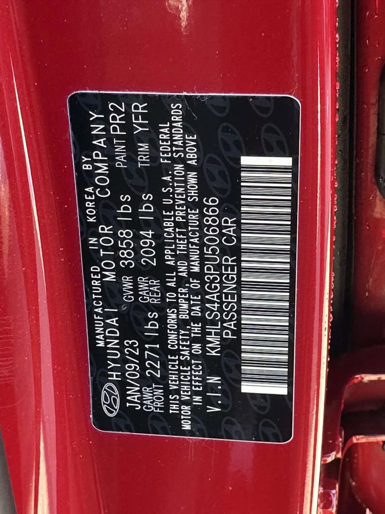 Used 2023 Hyundai Elantra SEL w/ Convenience Package image 32