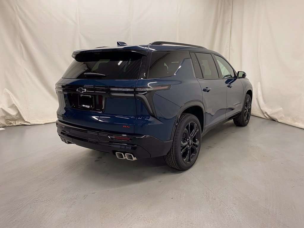 New 2027 Chevrolet Traverse RS w/ LPO, Floor Liner Package AWD/4WD image 6