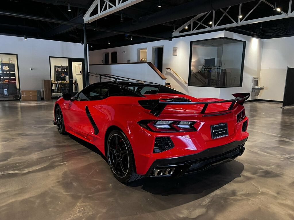 Used 2022 Chevrolet Corvette Stingray Convertible RWD image 4