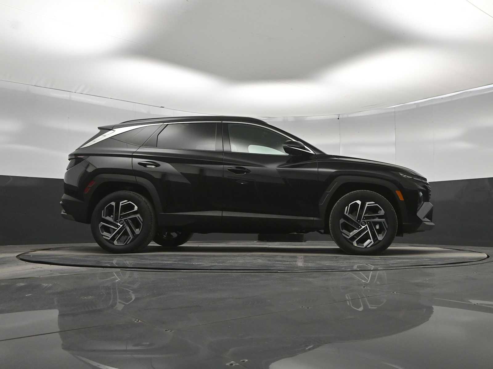 New 2026 Hyundai Tucson Limited AWD/4WD image 38