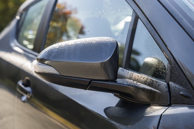 Used 2018 Toyota C-HR XLE image 16