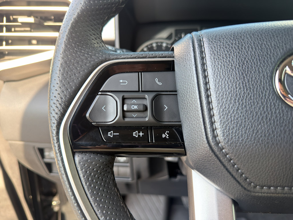 Used 2022 Toyota Tundra Limited AWD/4WD image 14