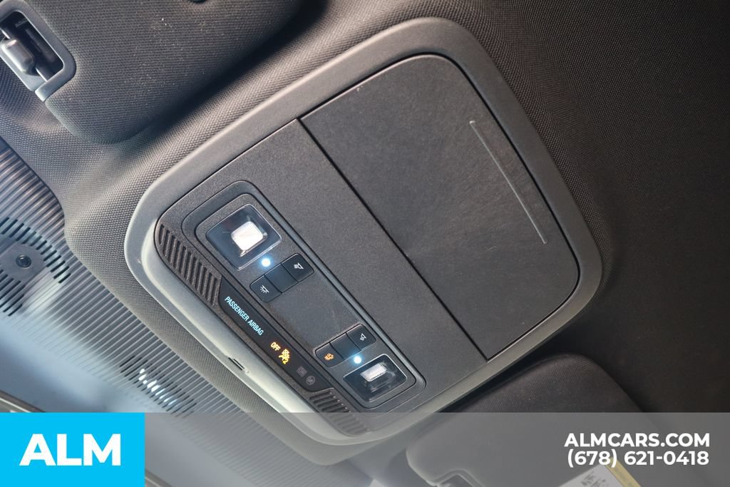 Used 2025 Ford Explorer ST-Line AWD/4WD image 35