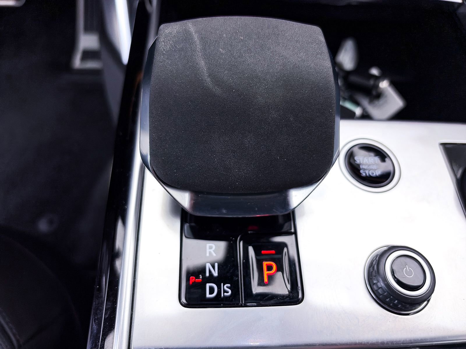 Used 2023 Land Rover Range Rover SE AWD/4WD image 28