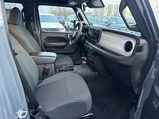 Used 2024 Jeep Wrangler Sport S image 9
