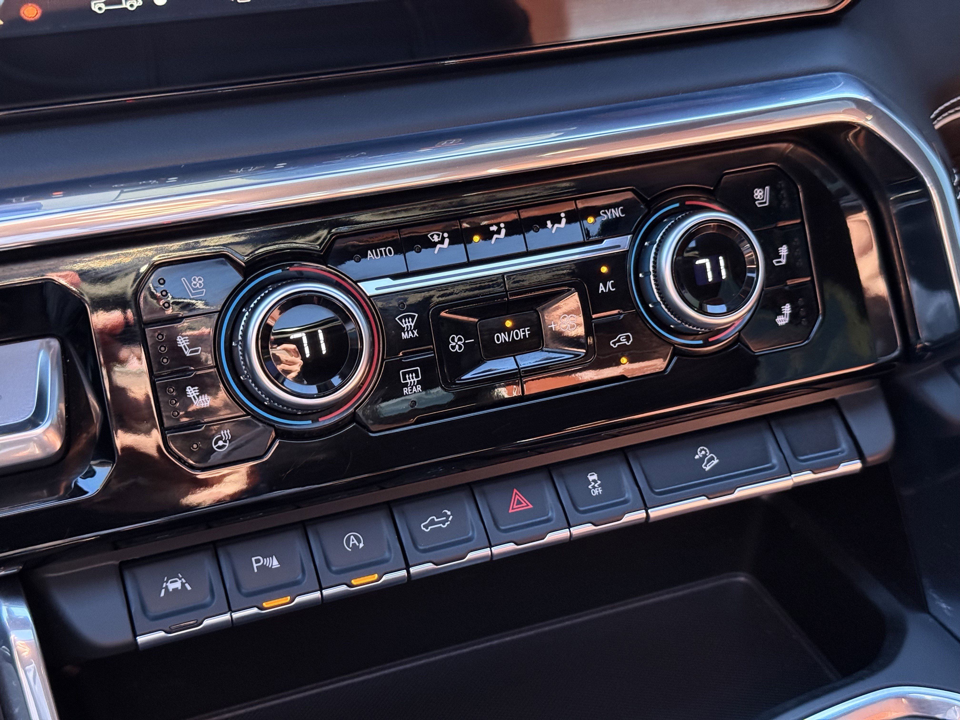 Used 2025 GMC Sierra 1500 Denali Ultimate image 21