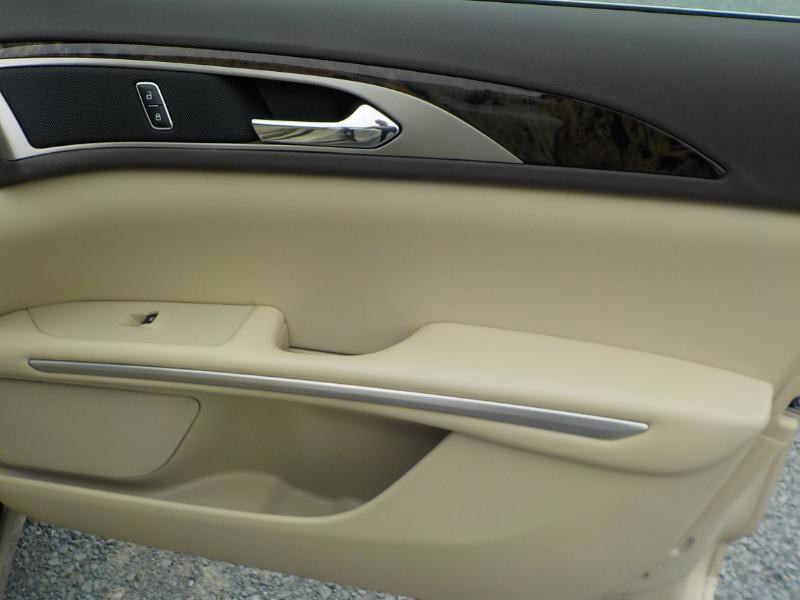 Used 2015 Lincoln MKZ Hybrid w/ Equipment Group 202A Reserve image 24