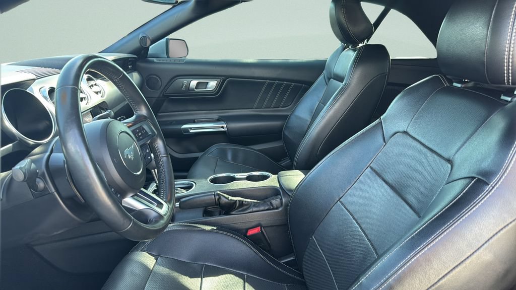 Used 2020 Ford Mustang Premium RWD image 18