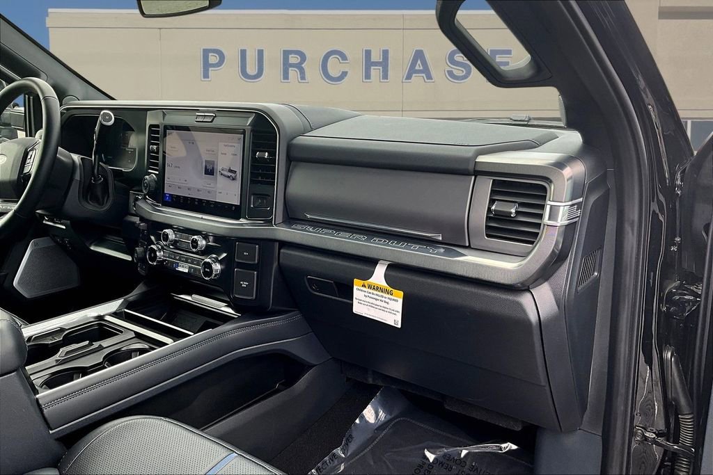 Used 2025 Ford F250 Platinum AWD/4WD image 27