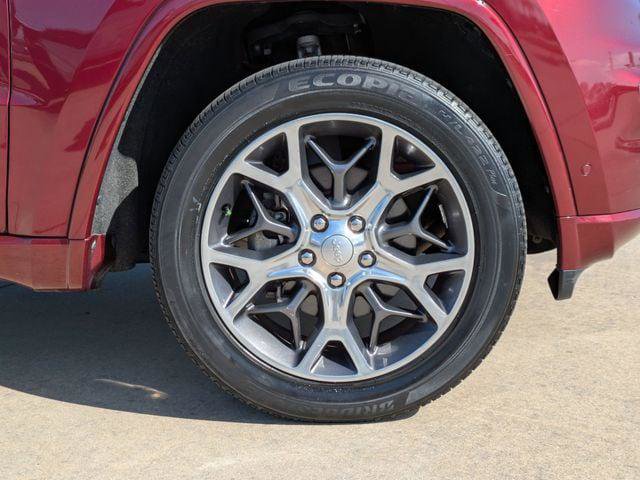 Certified 2020 Jeep Grand Cherokee Overland w/ Trailer Tow Group IV image 11