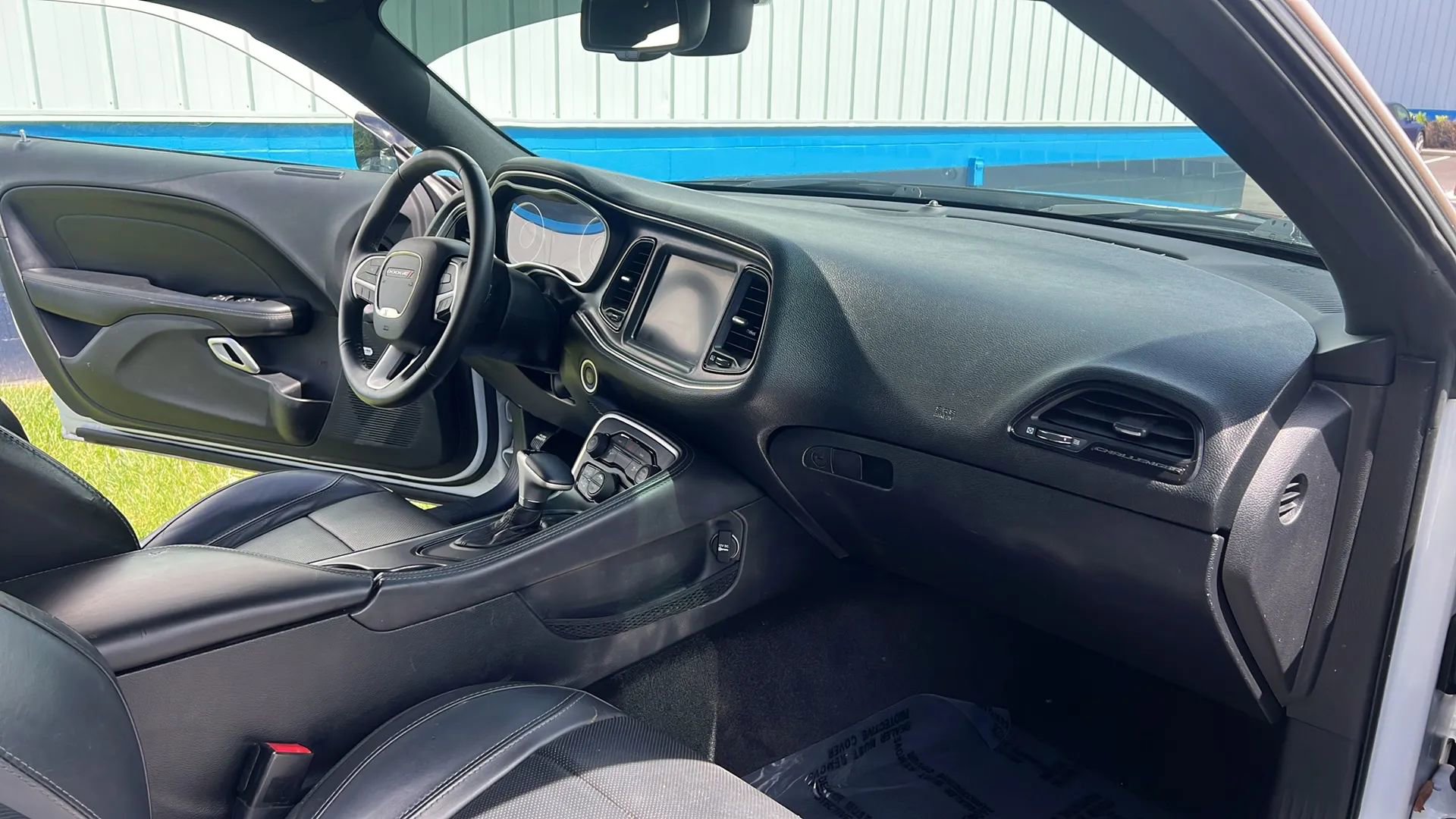 Used 2015 Dodge Challenger SXT Plus RWD image 13