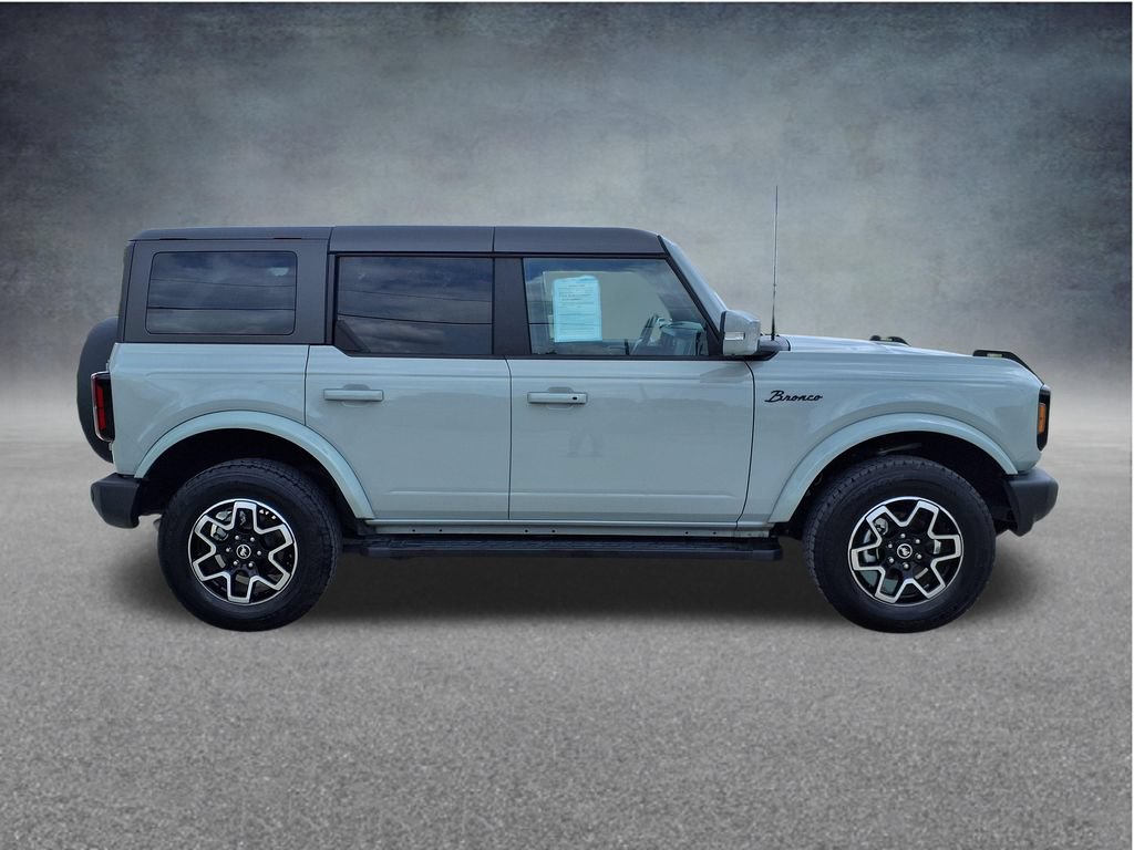 Used 2024 Ford Bronco Outer Banks AWD/4WD image 9