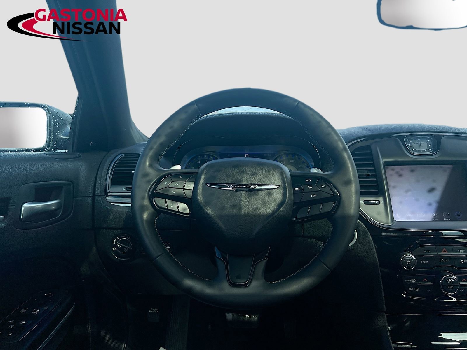 Used 2023 Chrysler 300 S image 30