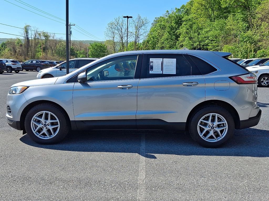 Used 2022 Ford Edge SEL w/ Convenience Package AWD/4WD image 7