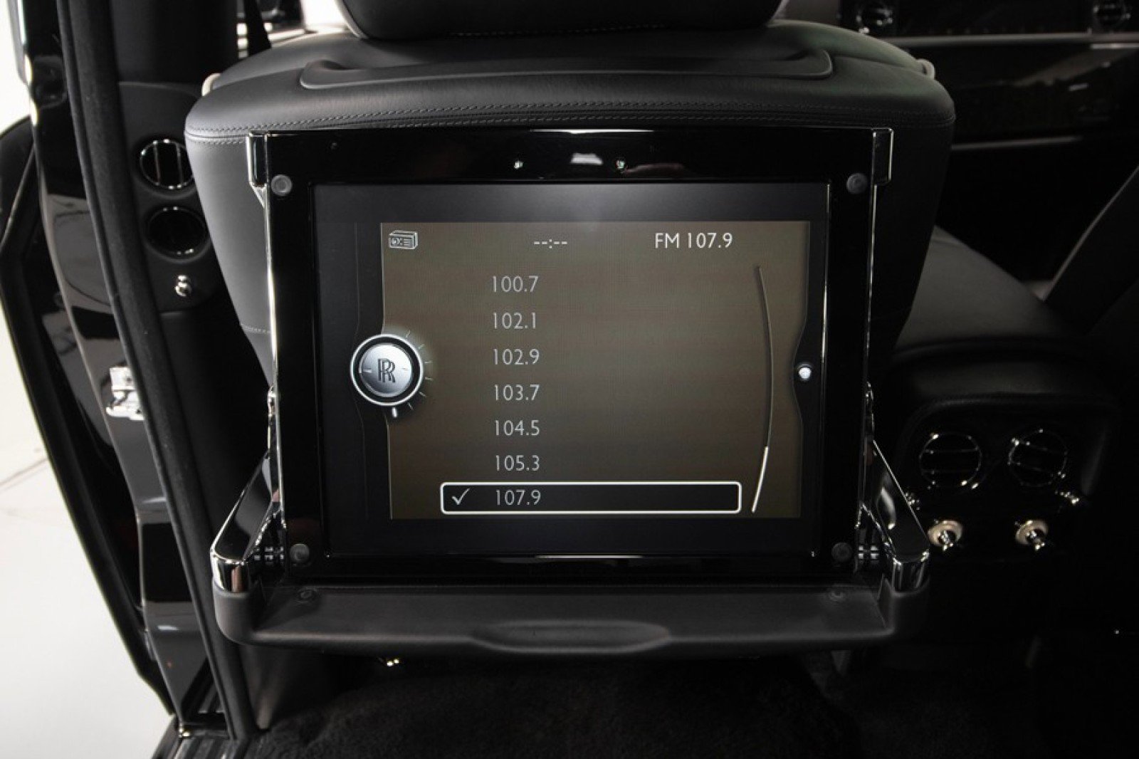 Used 2013 Rolls-Royce Phantom image 53