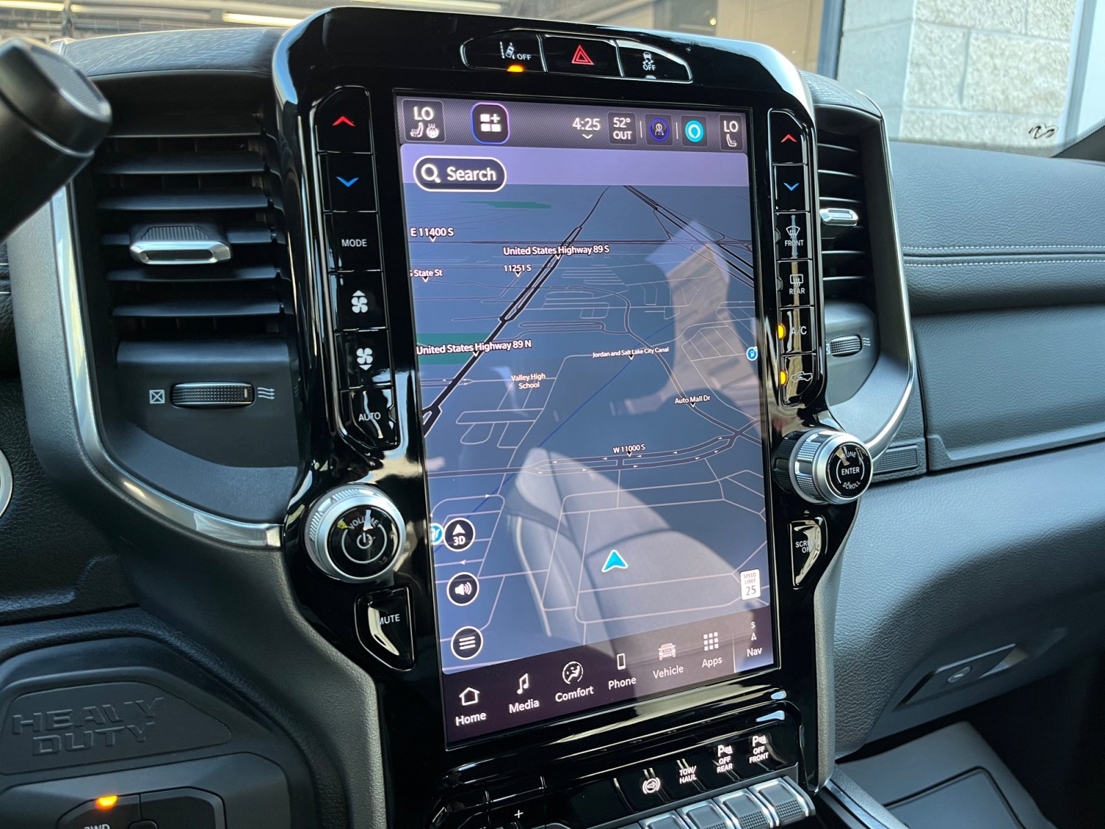 New 2025 RAM 2500 Laramie w/ Night Edition AWD/4WD image 20