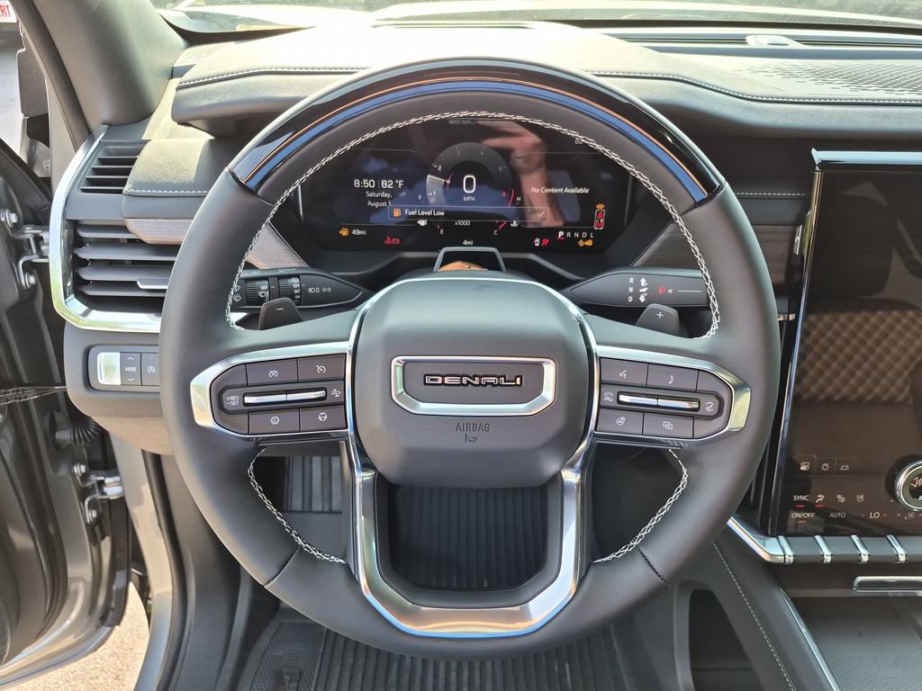 New 2026 GMC Acadia Denali w/ Super Cruise Package FWD image 24
