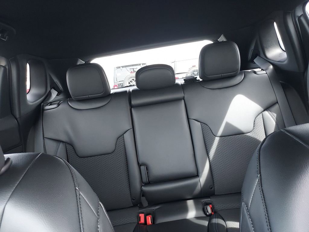 New 2026 Jeep Compass Latitude AWD/4WD image 13