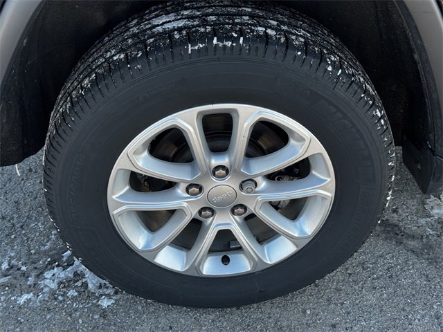 Certified 2022 Jeep Grand Cherokee Laredo X image 12