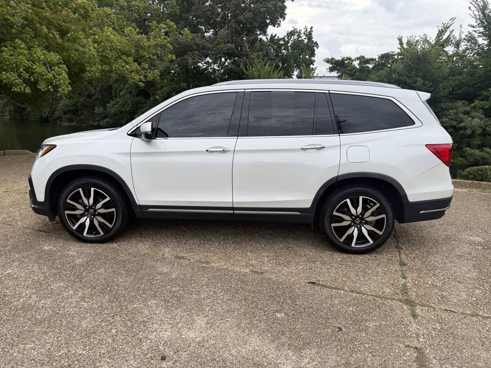 Used 2021 Honda Pilot Elite image 6