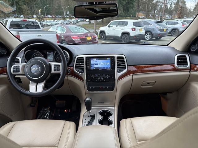 Used 2012 Jeep Grand Cherokee Limited w/ Trailer Tow Group IV image 11