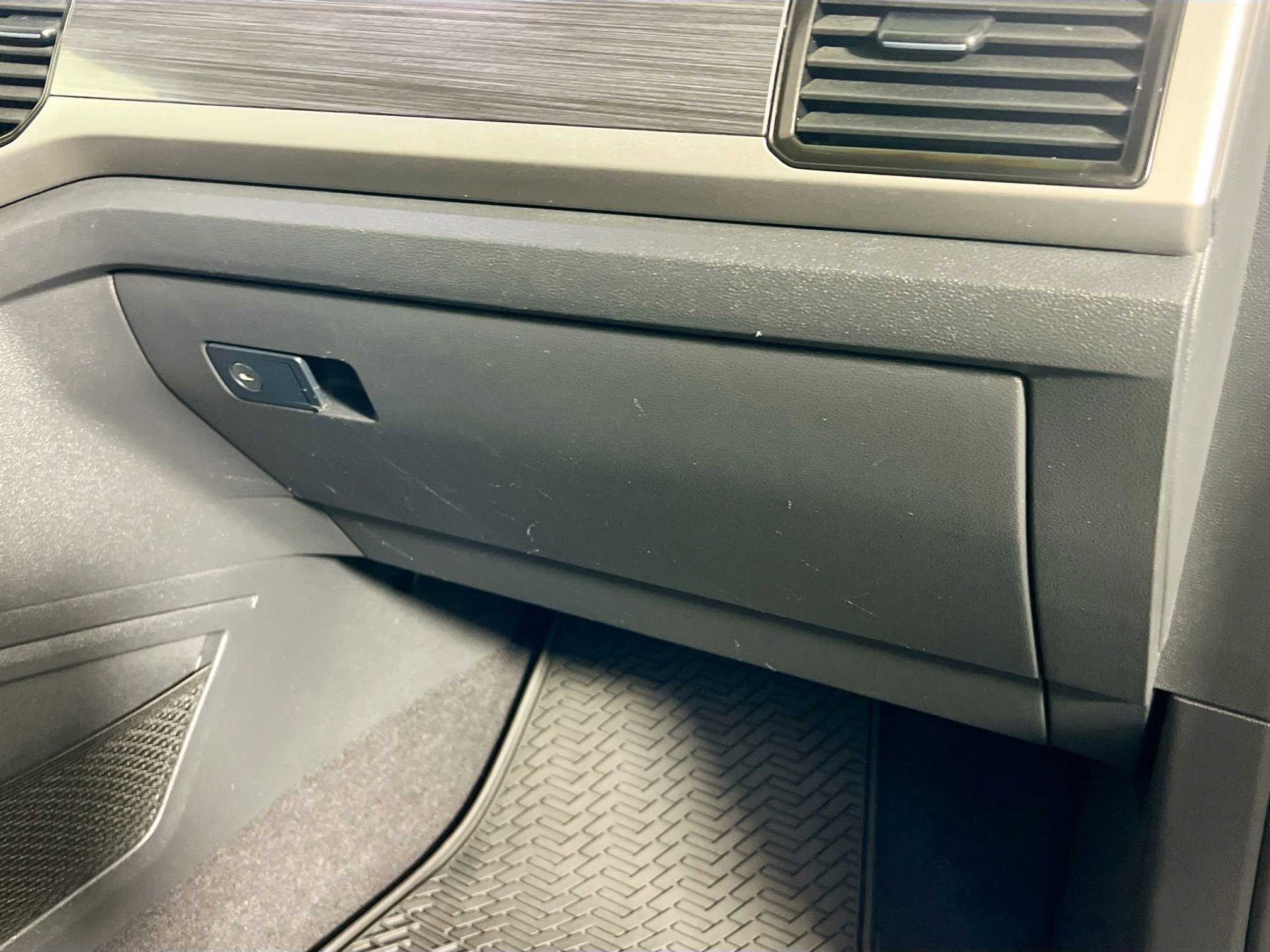 Used 2021 Volkswagen Atlas SEL image 35