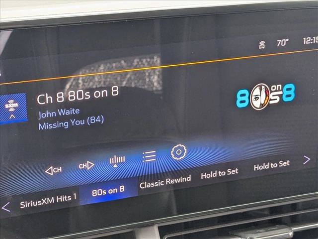 Used 2025 Chevrolet Trax LT w/ LT Convenience Package image 14