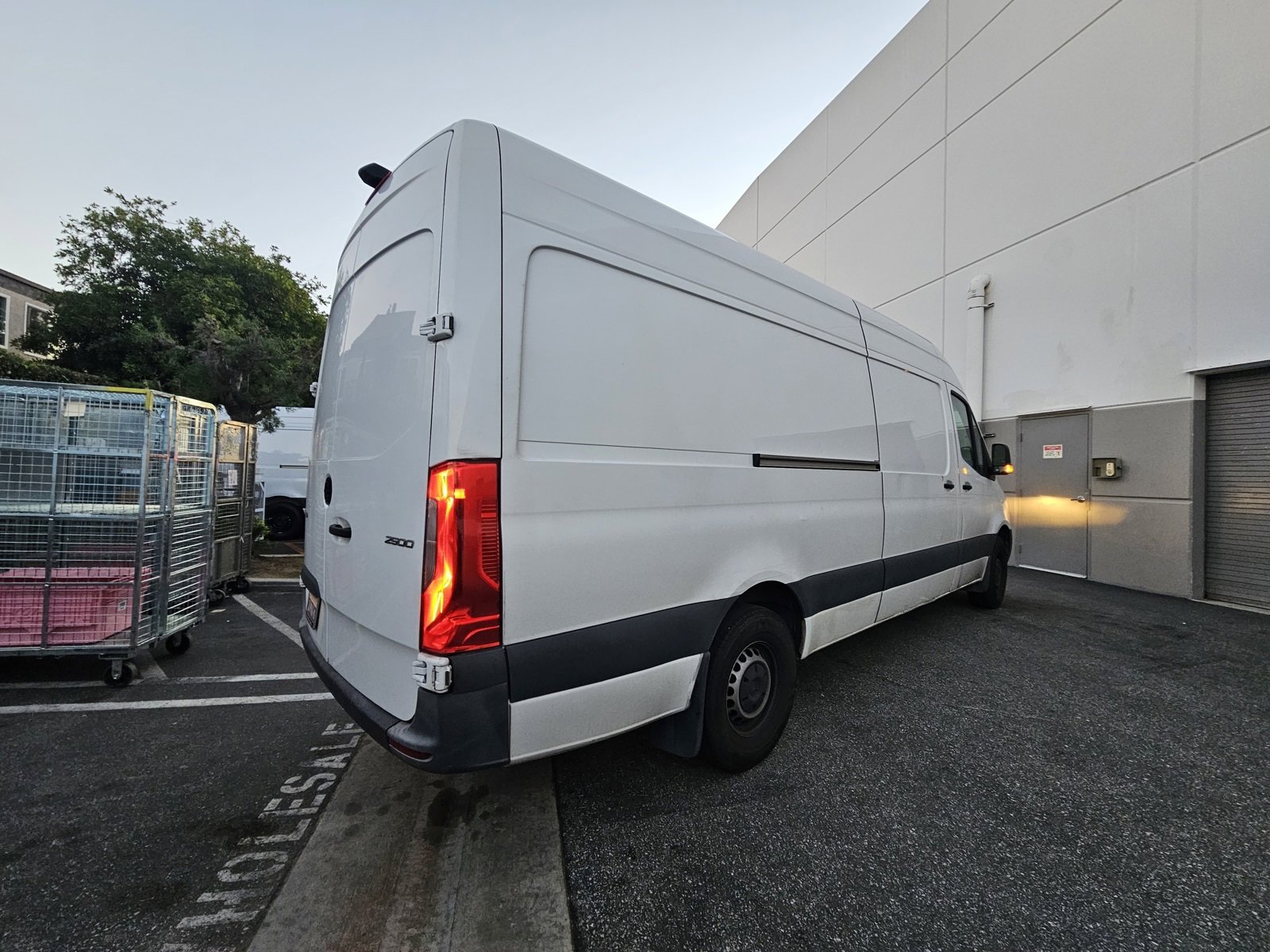 Used 2023 Mercedes-Benz Sprinter 2500 image 2