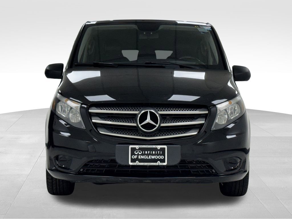 Used 2018 Mercedes-Benz Metris Passenger image 2