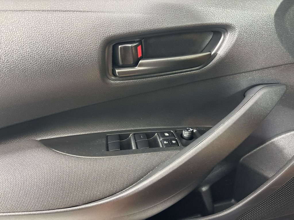Used 2025 Toyota Corolla LE FWD image 16