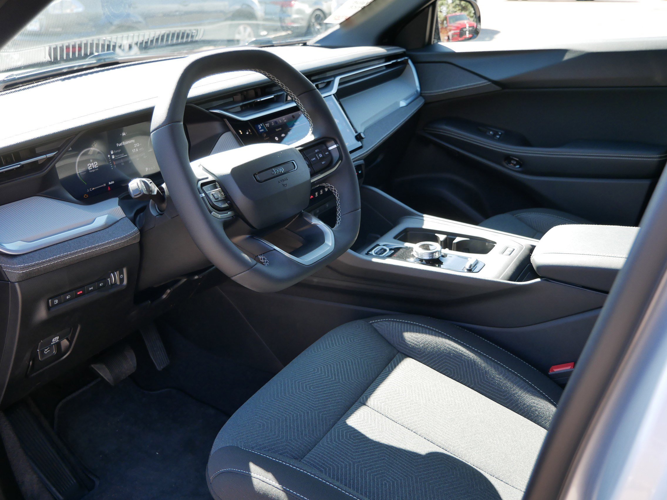 New 2026 Jeep Cherokee Laredo image 7