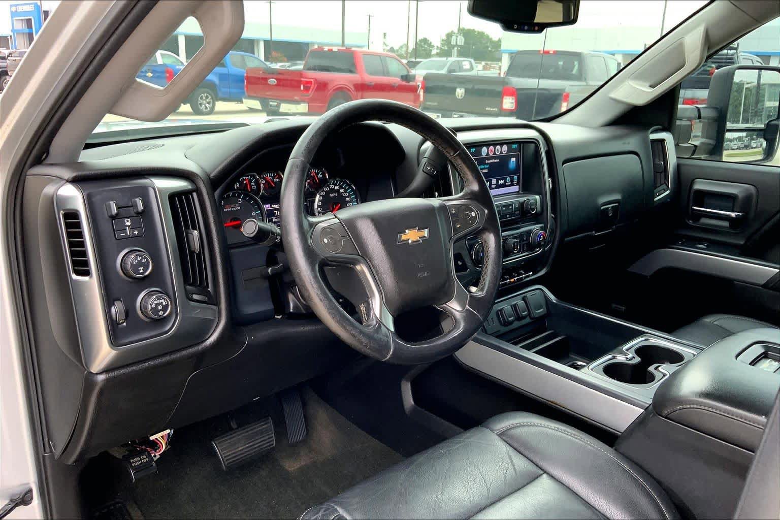 Used 2016 Chevrolet Silverado 3500 LT w/ LT Convenience Package AWD/4WD image 17