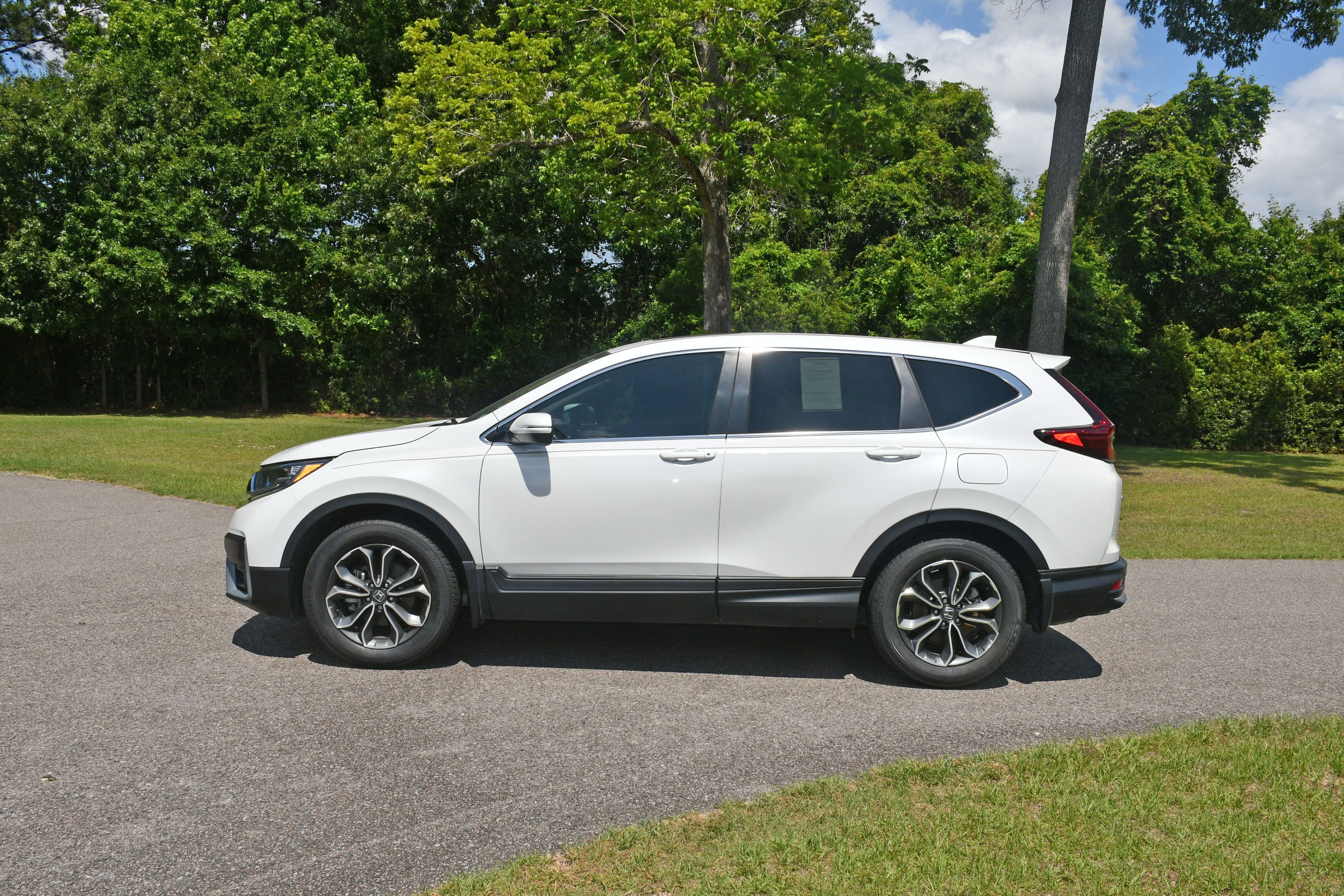 Used 2021 Honda CR-V EX image 2