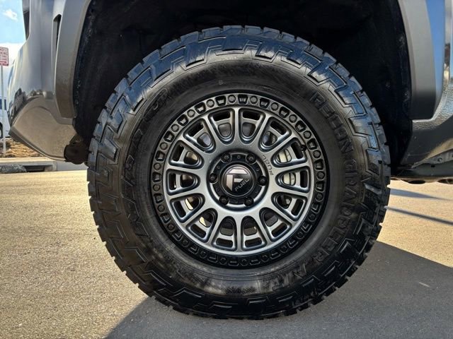 Used 2024 Toyota Tacoma TRD Off-Road w/ TRD Off Road Premium Package image 27