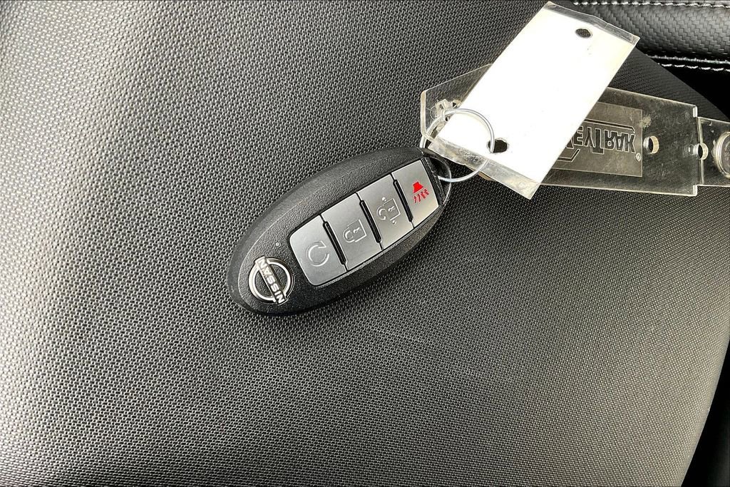 Certified 2024 Nissan Frontier SL w/ Technology Package image 14