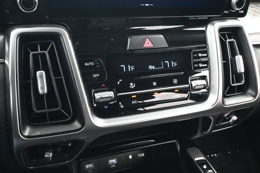 Used 2023 Kia Sorento S w/ Panoramic Sunroof Package FWD image 22