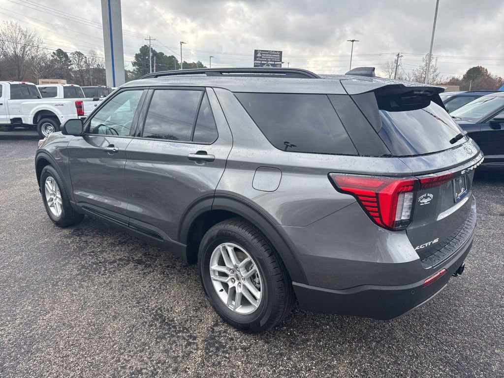 New 2026 Ford Explorer Active w/ Active Comfort Package image 12