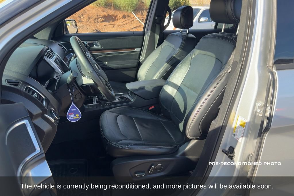 Used 2017 Ford Explorer Limited FWD image 11