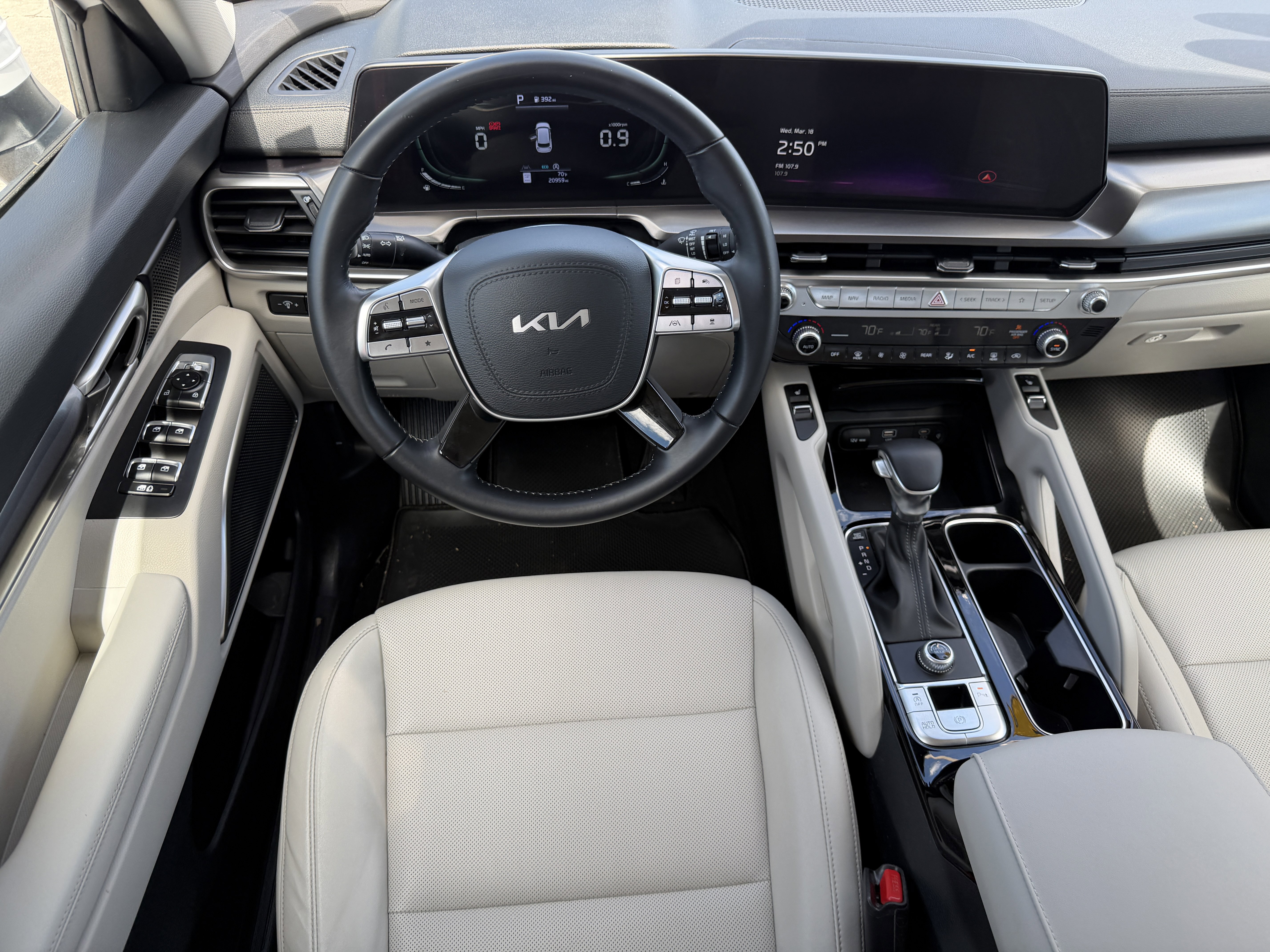 Certified 2023 Kia Telluride S image 14