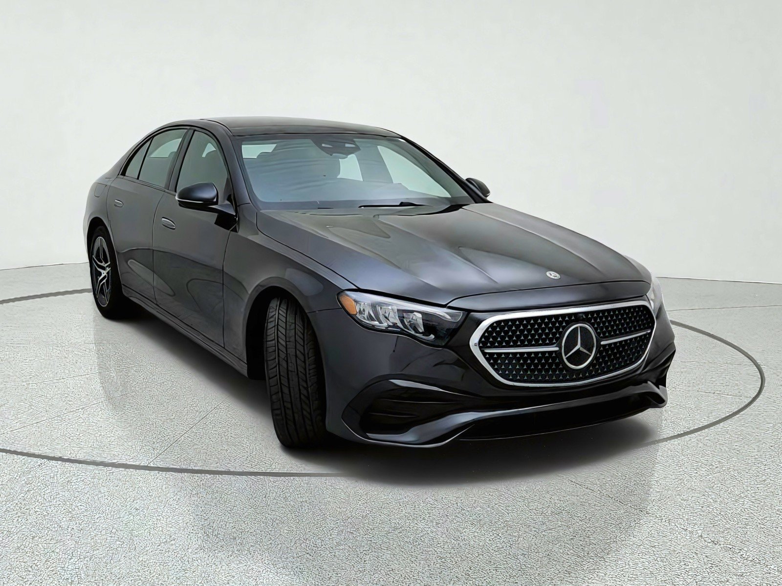 New 2027 Mercedes-Benz E 450 4MATIC Sedan image 4