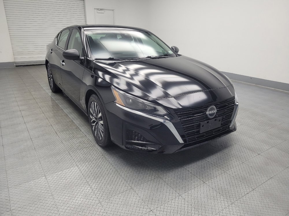 Used 2024 Nissan Altima 2.5 SV image 13