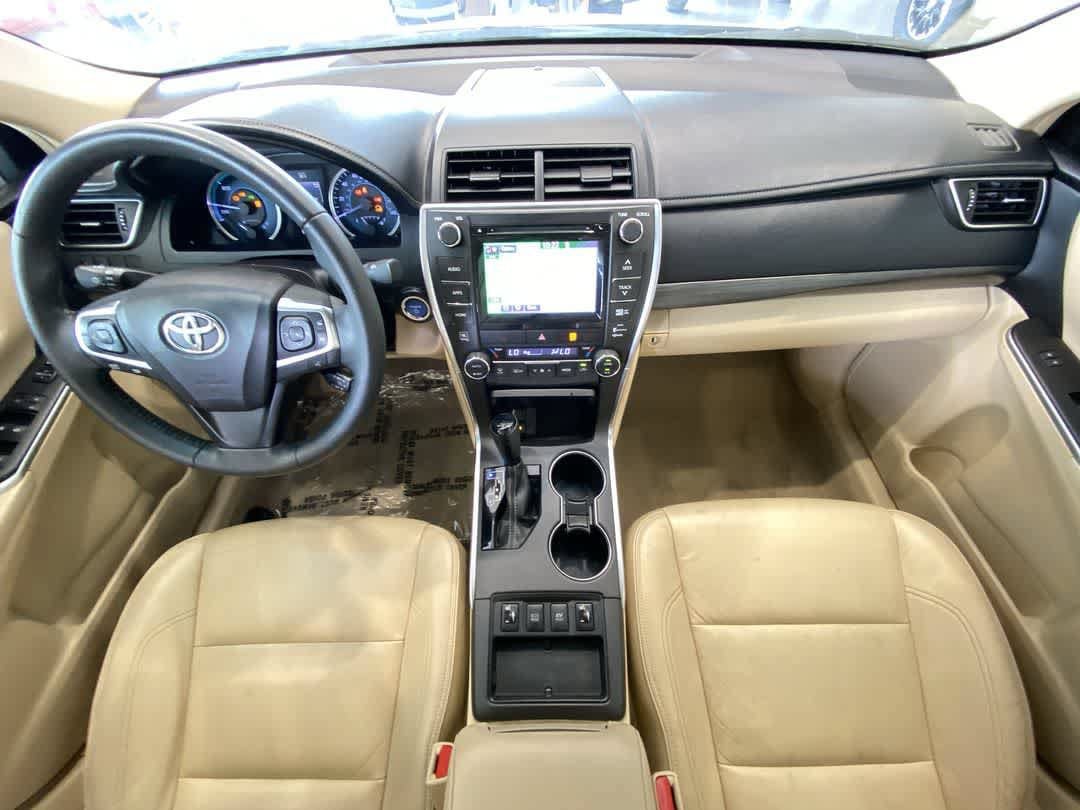 Used 2015 Toyota Camry XLE w/ Moonroof Package FWD image 24