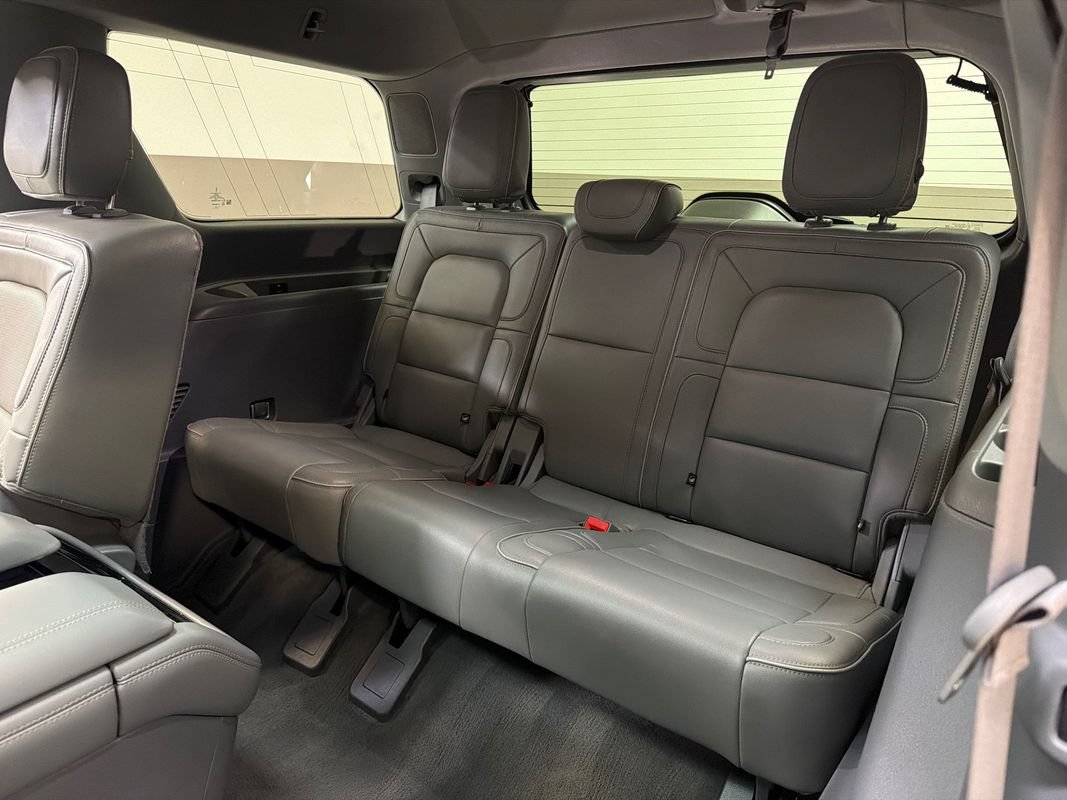 Used 2018 Lincoln Navigator Reserve w/ Technology Package AWD/4WD image 38