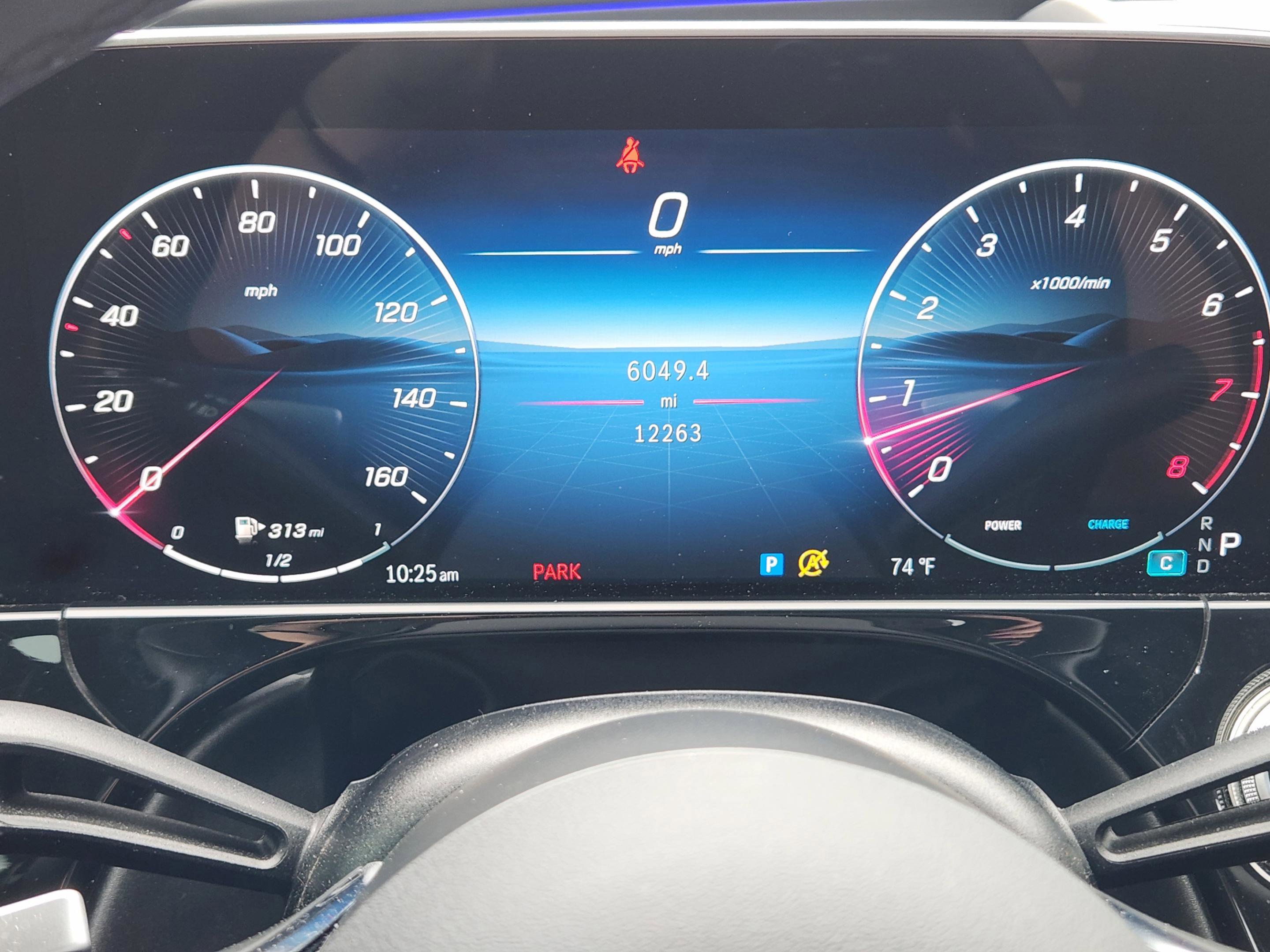 Used 2025 Mercedes-Benz E 350 4MATIC Sedan image 9