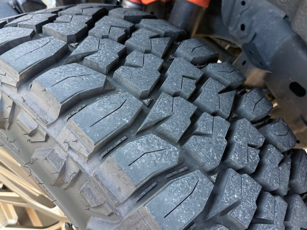 Used 2024 Ford Bronco Raptor w/ Interior Carbon Fiber Pack 6 AWD/4WD image 25